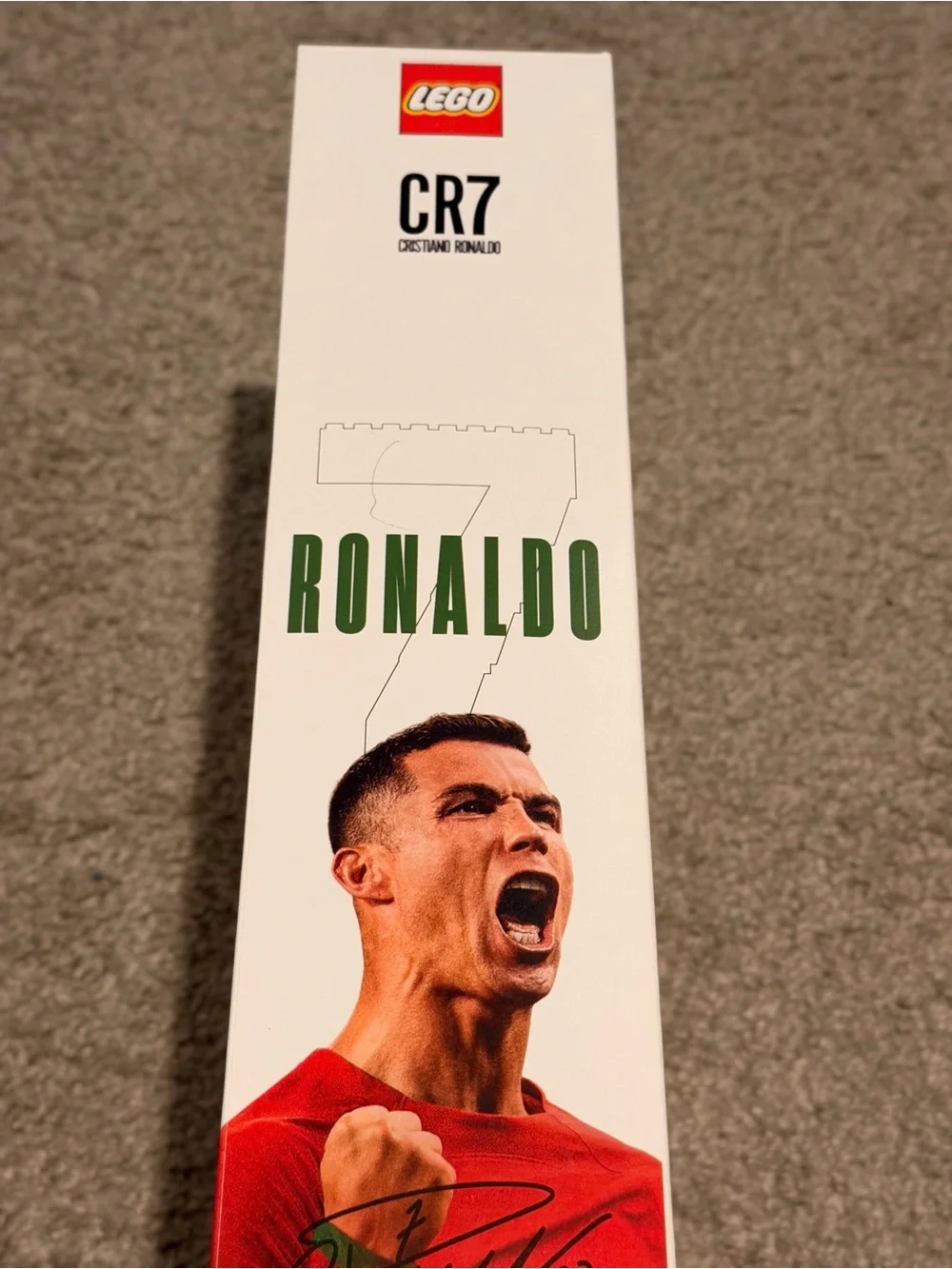 Lego Cristiano Ronaldo Soccer Legend Set - Red, Green & Yellow